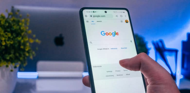 Leia mais sobre o artigo Quando a resposta do Google elimina o clique, para onde vai seu cliente?