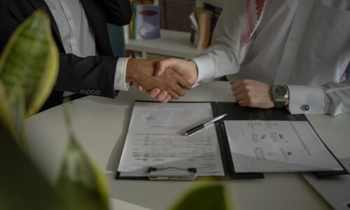 Como compradores corporativos usam IA para selecionar fornecedores